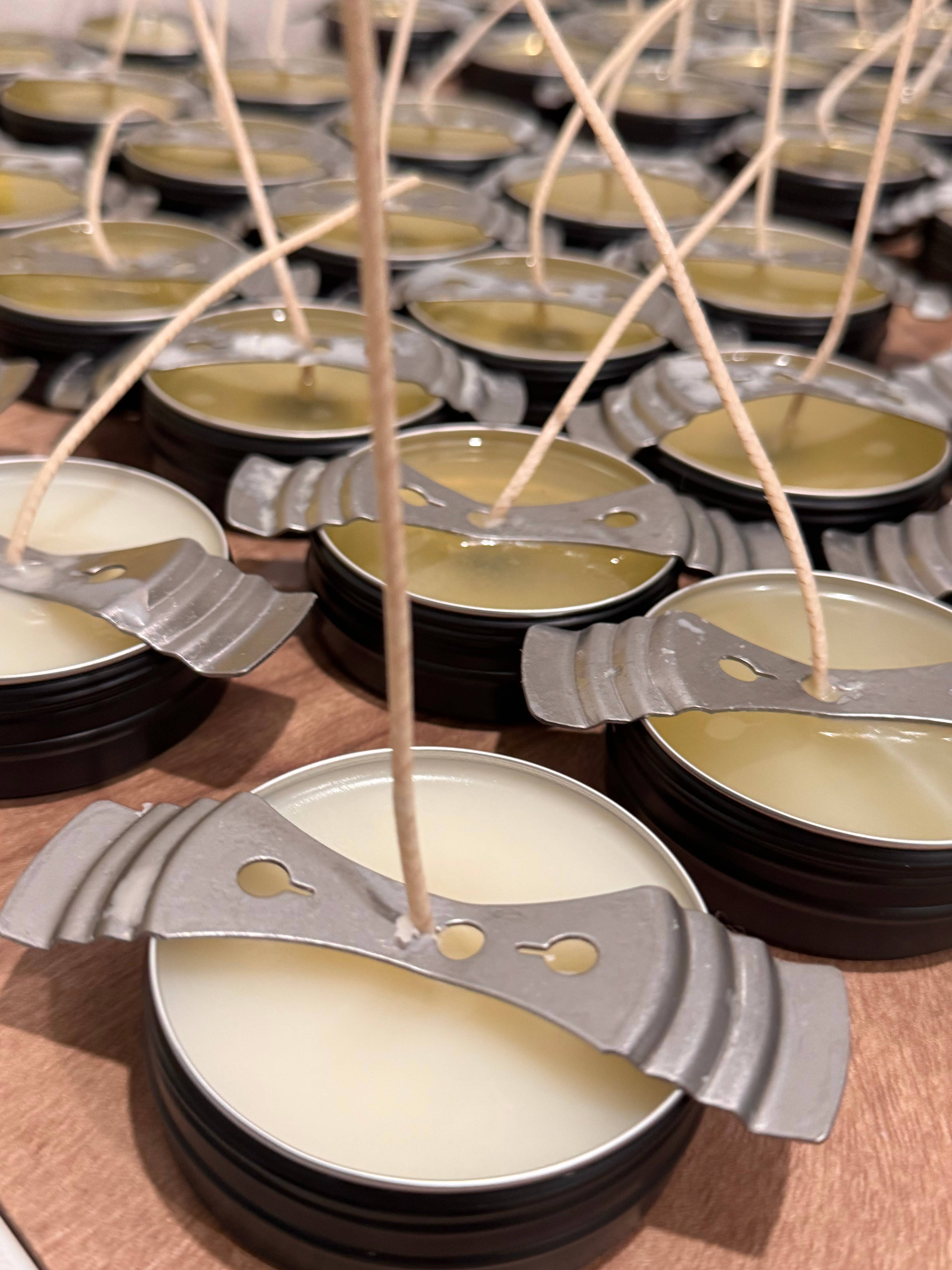 Candle Cabana – wholesale Jar/filled candle – 2oz Unlabeled Black Travel Tin Soy Candle-Bulk Private Label1