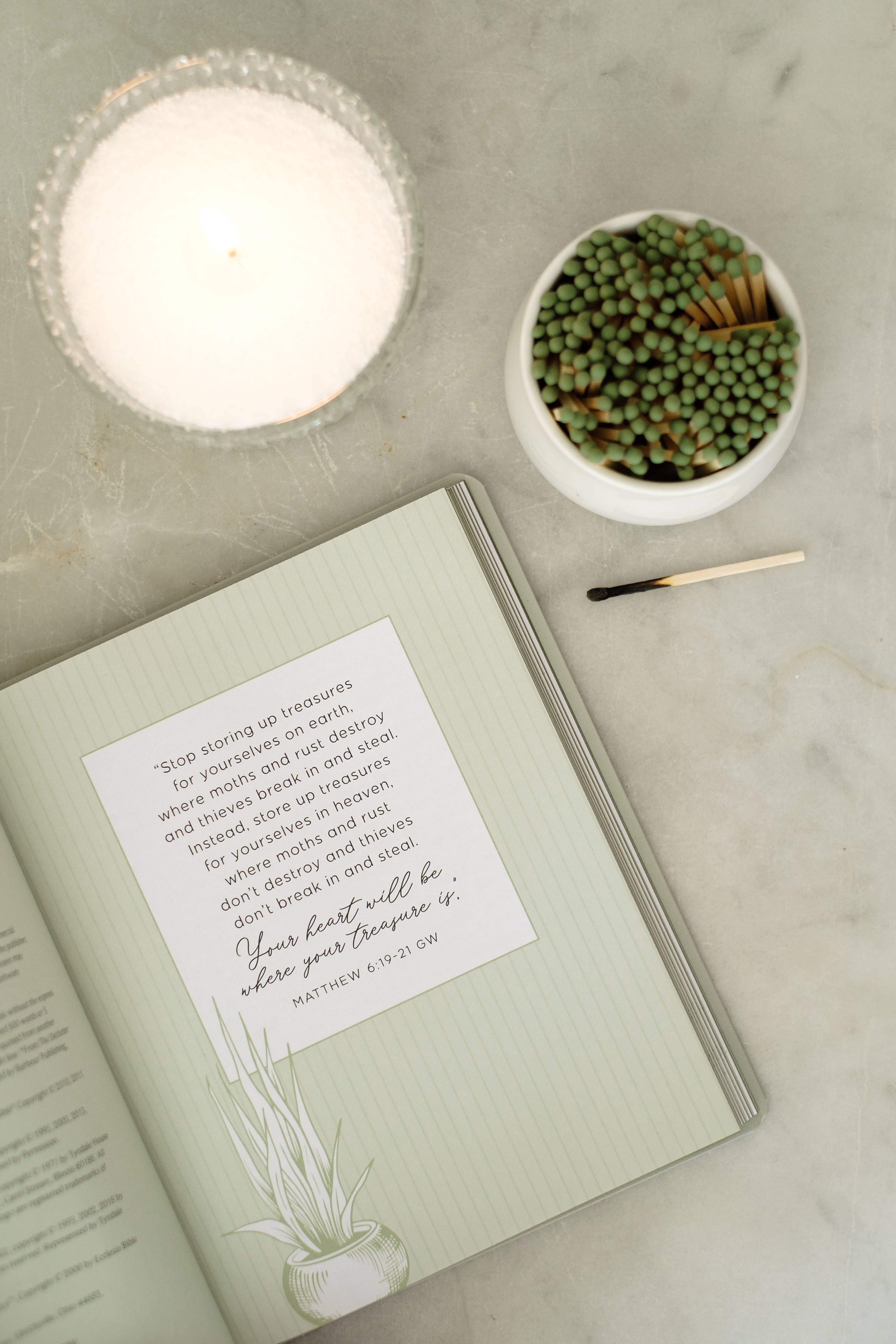 Barbour Publishing, Inc. - Wholesale Religion - The Declutter Devotional3