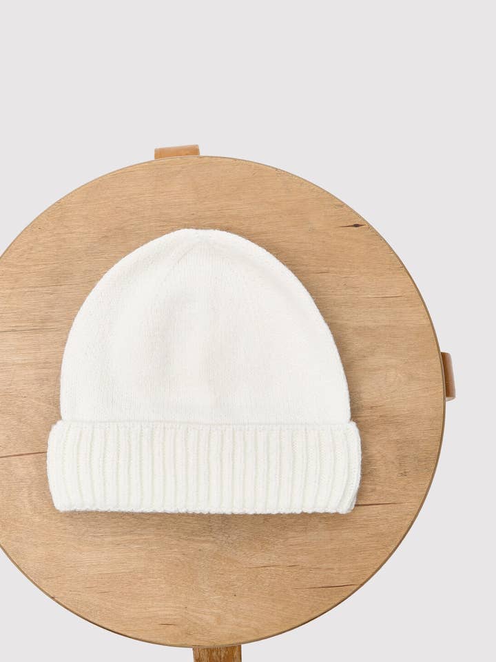 Bonnet à double revers en tandem pour la vente par Nenya Fashion Limited