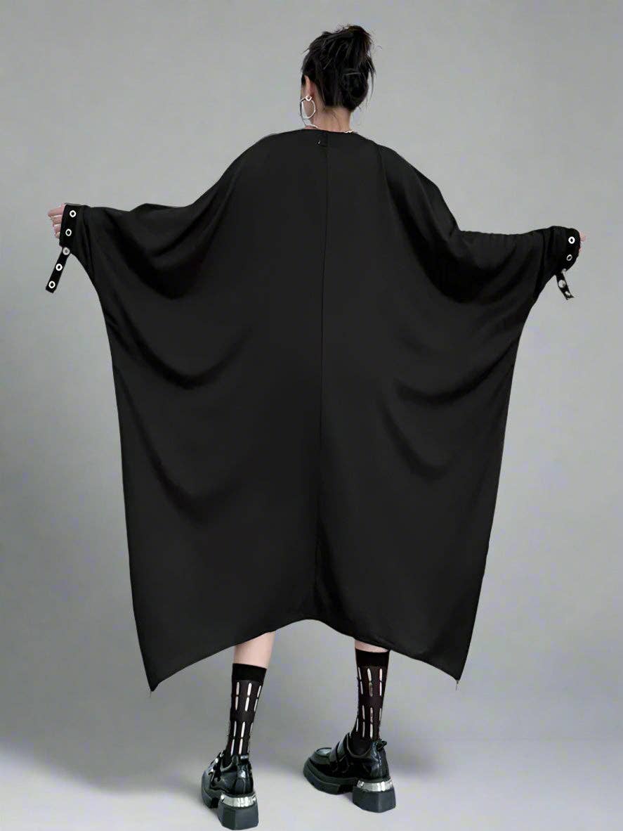 Sort Pulloverkjole med overdimensionerede nitter – Punk-inspireret kokonpasform for engroshandel på Faire4