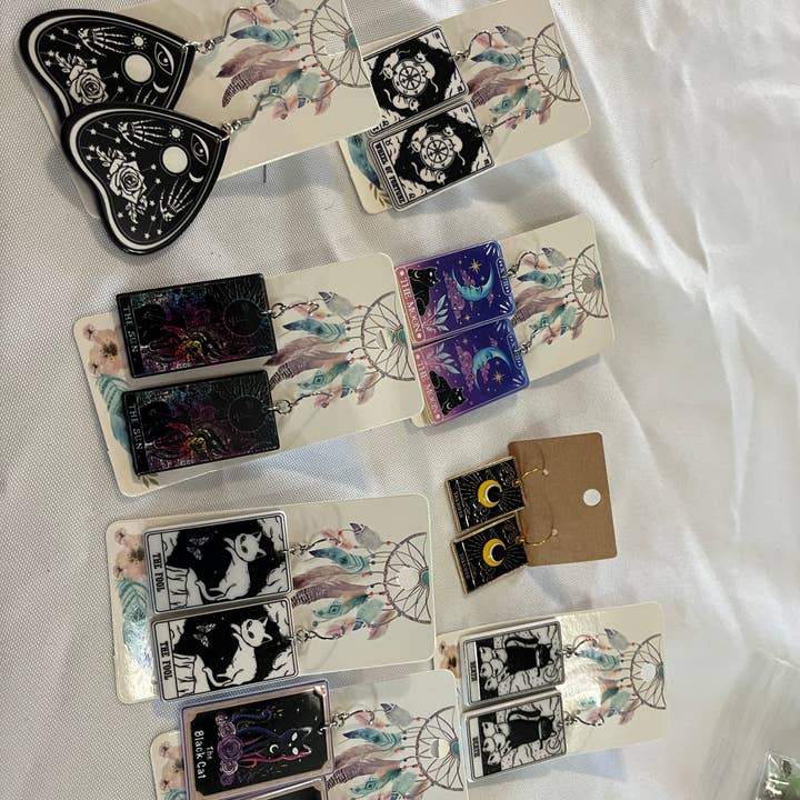 Boucles d'oreilles Tarot Card pour la vente par Salty Goddess Gifts