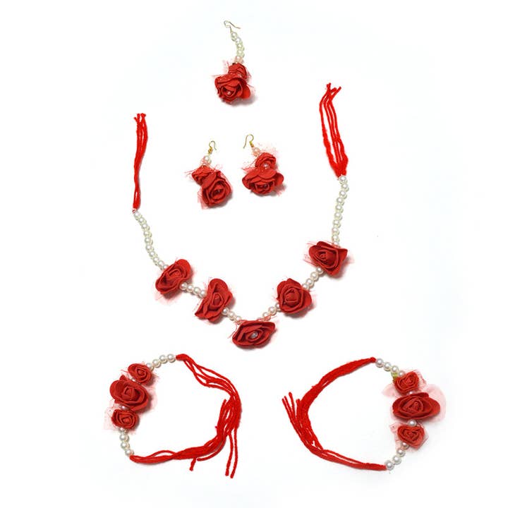 Novadab - Vendita all'ingrosso Parure di gioielli - Parure collana fiori e perle con bracciali