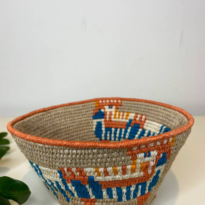 Eve & Nico Gifts & Home Decor - Wholesale Basket - Small Sisal Basket - 0193
