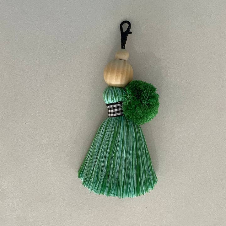 Tassel Moss for wholesale by Love Friday