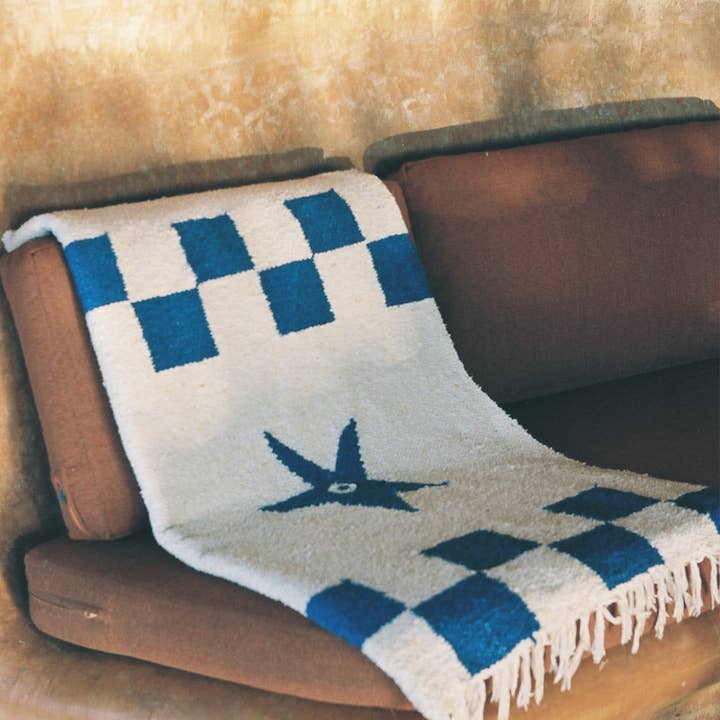 Overexposed - Wholesale Throw Blanket - Aegean Blanket3