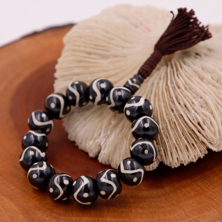 Lungta Imports – wholesale Bönearmband – Tibetansk meditationsben 14 pärlor Mala Yin Yang Yoga Armband2