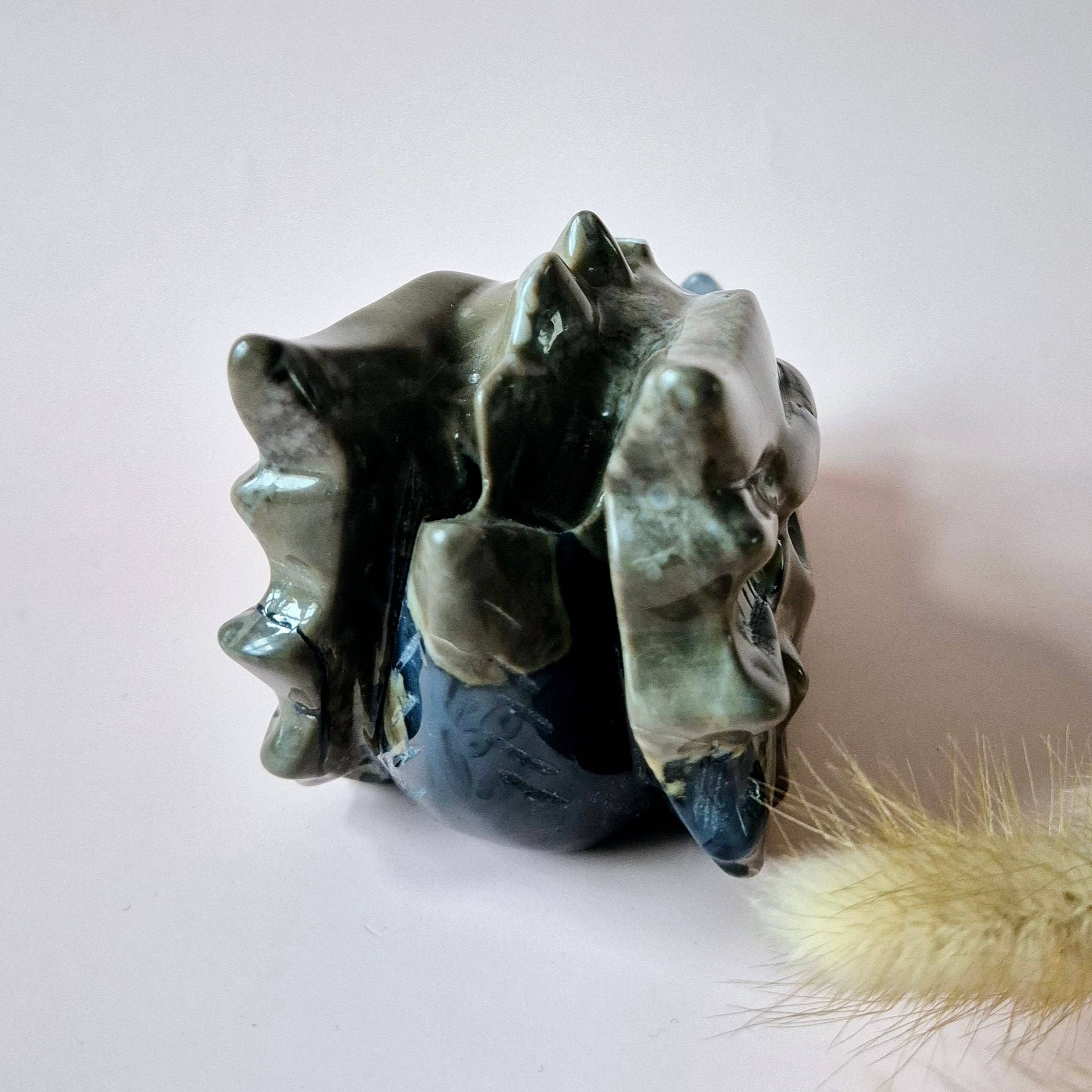 Moonlight Gemstones - Wholesale Spirituele steen/kristal - Edelsteen UV-Reactieve Volcano Agate Dragon Skull – 600 g | Mystieke Energie & Spirituele Bescherming4