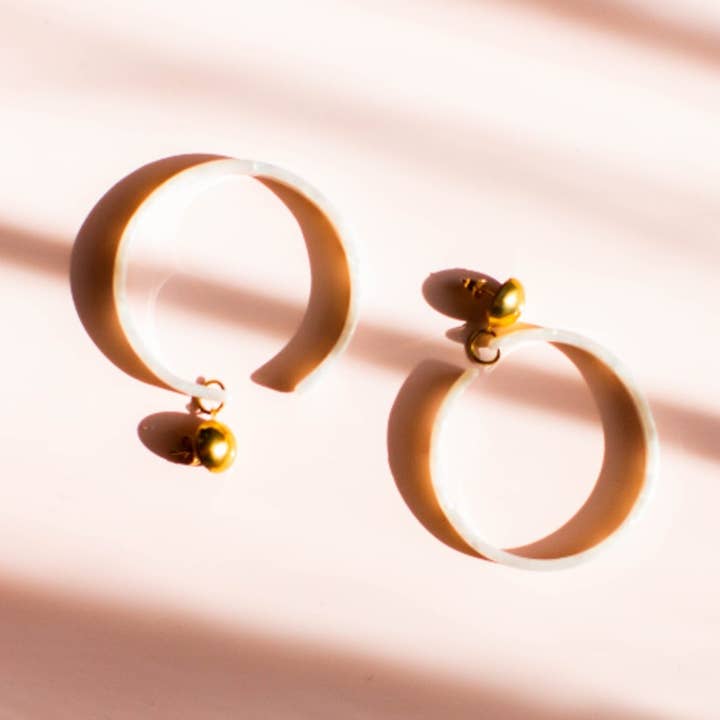 Weiße Hoops für den Großhandel von Finds Design