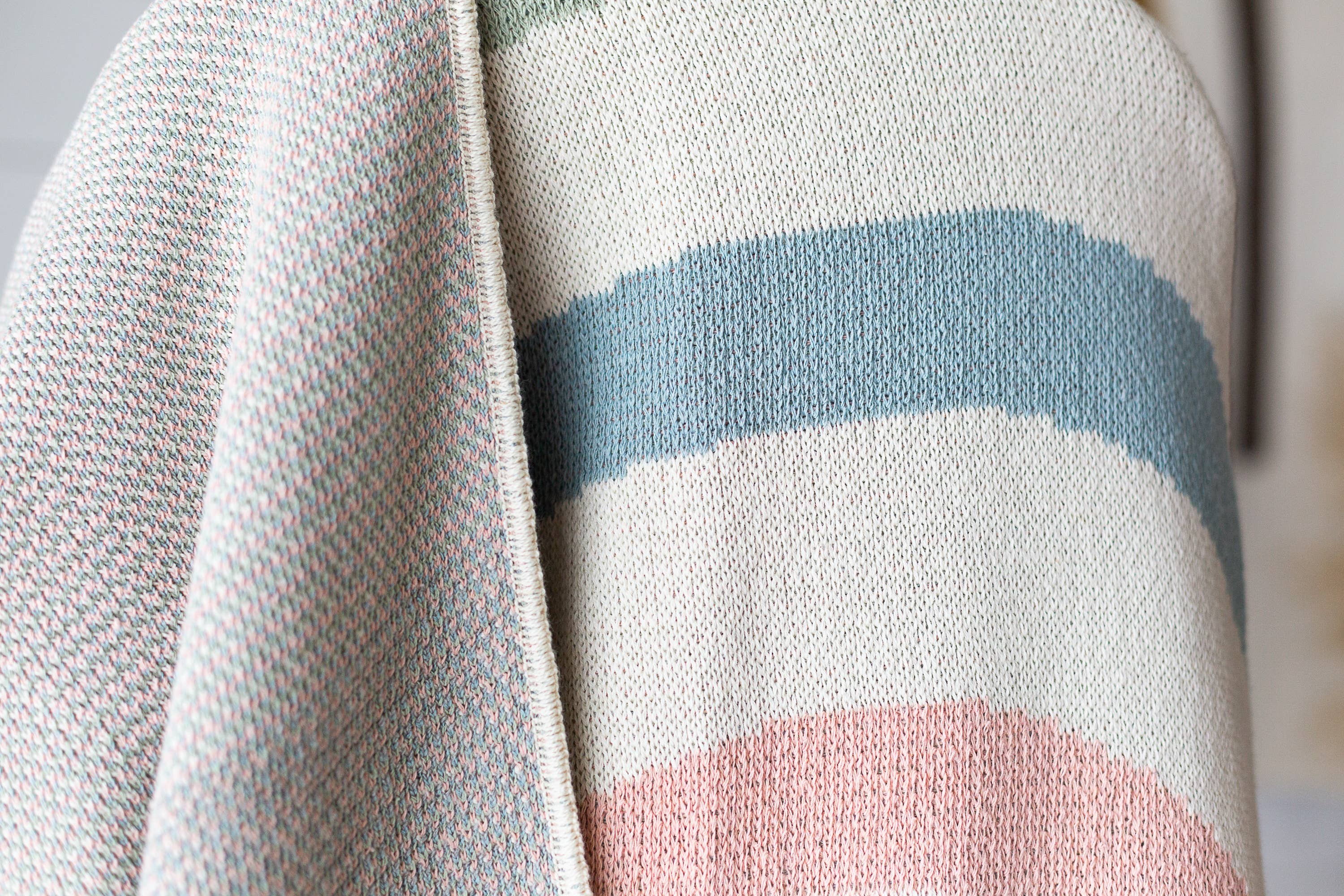 Modern Burlap - Vendita all'ingrosso Plaid - Prodotta negli Stati Uniti | Coperta in maglia arcobaleno | 3 colori3