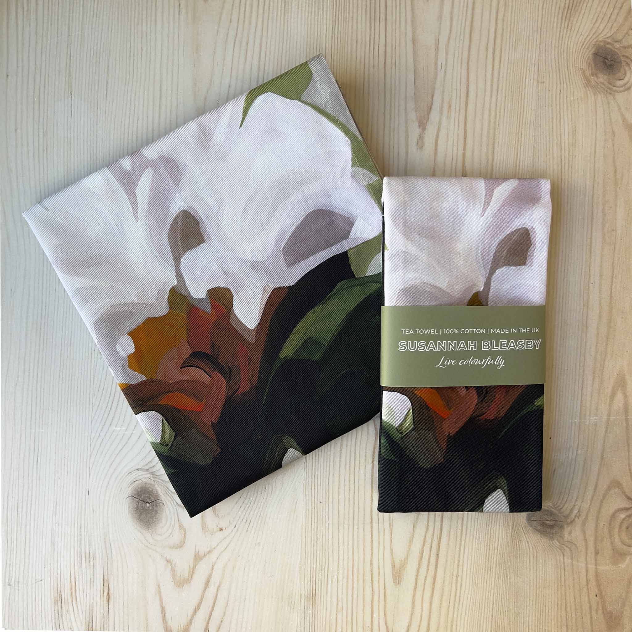 Susannah Bleasby Art - Vendita all'ingrosso Strofinacci - Canovaccio da cucina in cotone beige con stampa floreale2