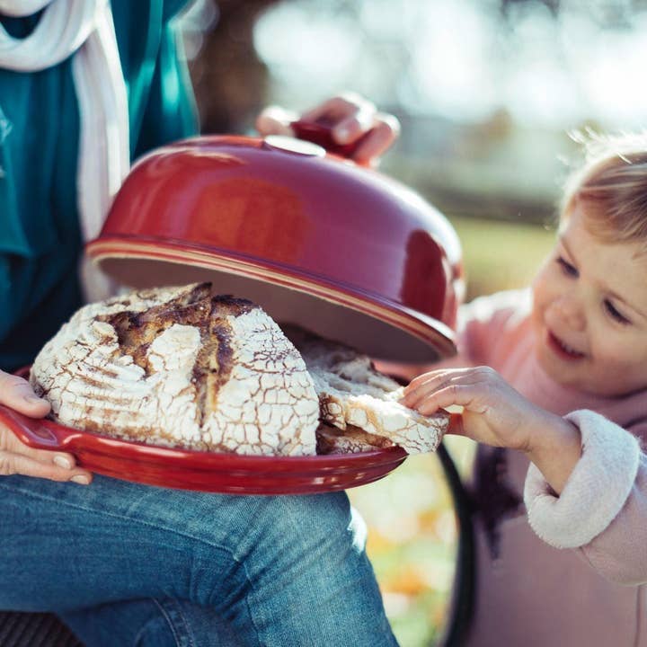 HAUS – wholesale Bread tin – Emile Henry Bread Cloche - Burgundy2