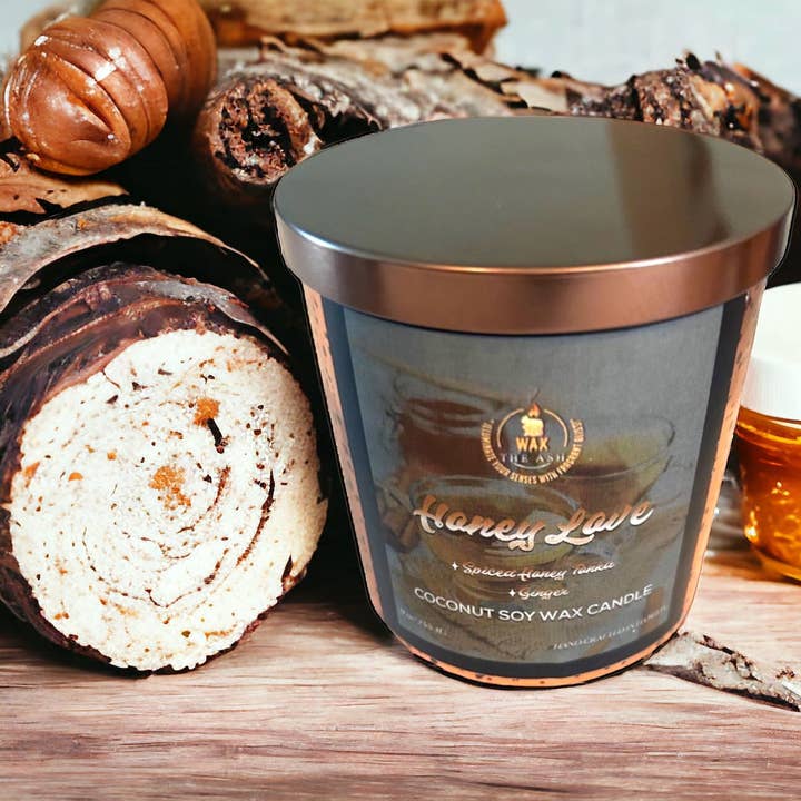CANDELA AMORE DI MIELE per la vendita all'ingrosso da parte di Wax the Ash Candle LLC
