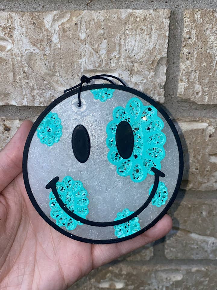 Squash Smiley Freshie per la vendita all'ingrosso da parte di Gussied Up