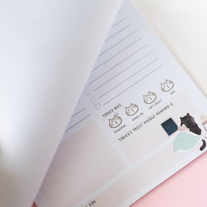Moonaries illo - Wholesale Planner - Black cat daily planner4
