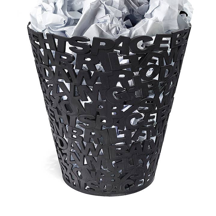 Papierkorb, Buchstaben, schwarz, Kunststoff für den Großhandel von Balvi