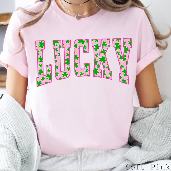 Camiseta Gráfica Afortunada del Día de San Patricio | Bella Canvas para venta al por mayor de Shoppe SHC