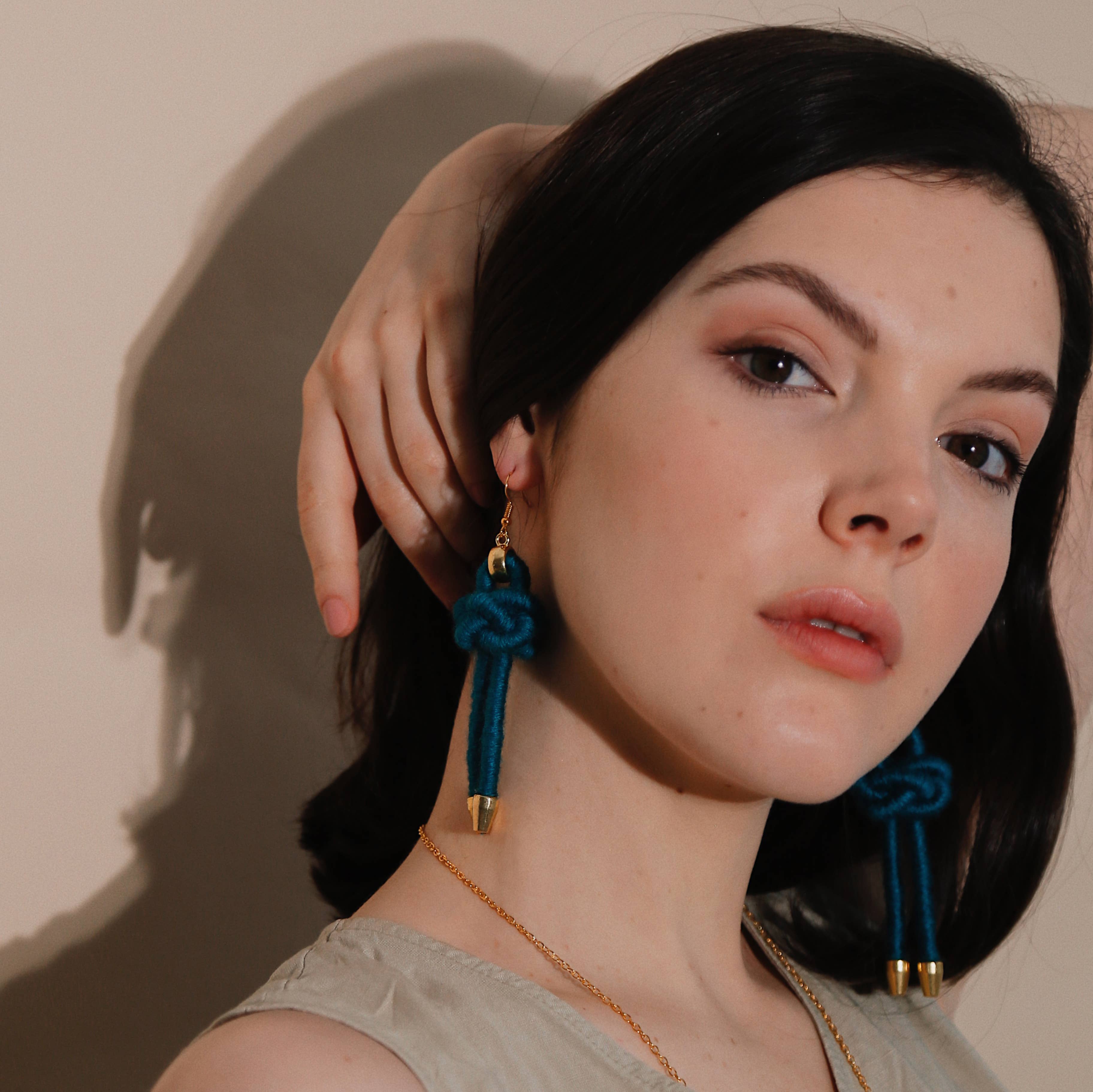 Knottinger - Wholesale Dangle Earrings - Diamond knot earrings2