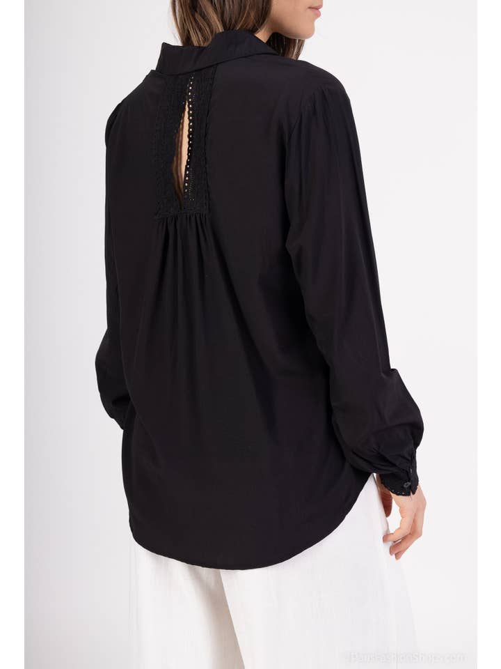 Afinity - Wholesale Button Down Shirt - Women's - Lace back shirt A929 – Elegance & refinement