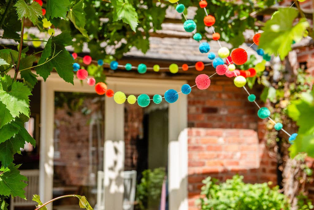 PomPom Galore – wholesale Bunting/garland – Bright Neon Pom Pom Garland2