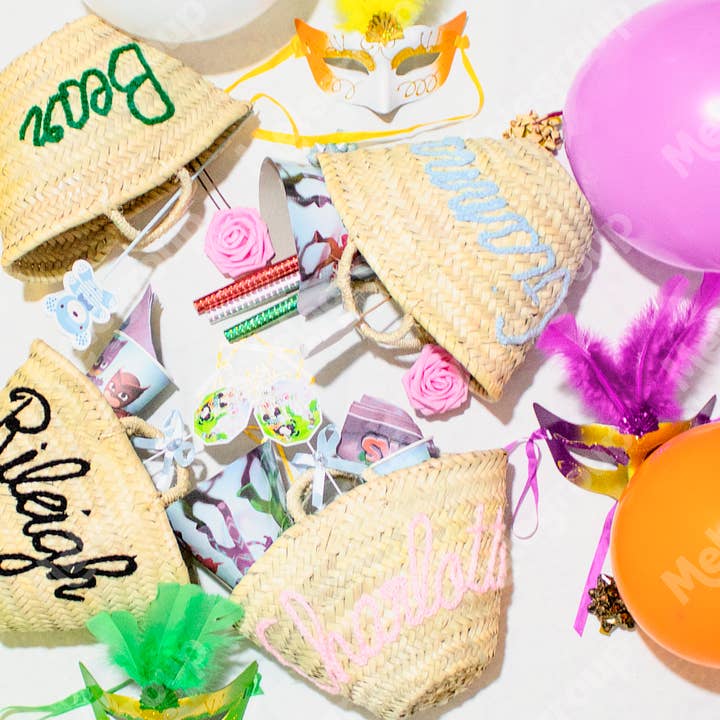 Personalized straw bag, bridesmaid gift bags, gift basket and other Purchase Wholesale cestas de mimbre. Free Returns & Net 60 Terms on Faire trending on Faire.