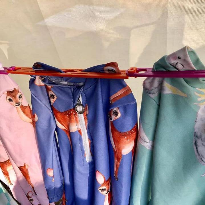 Adventure Awaits - Wholesale Clothes Hangers - Slide n' Dry Pegless Clothesline - Blue - Australian Made3