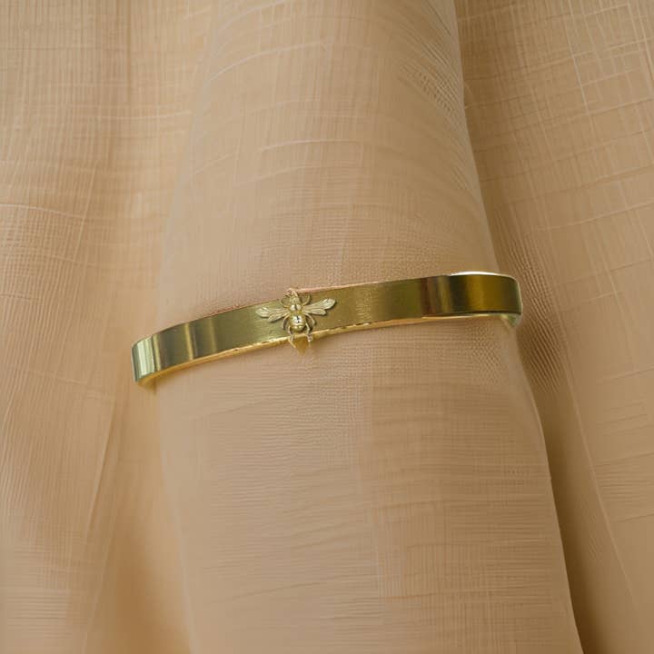 Anthologie, Co. - Wholesale Cuff Bracelet - Queen Bee Cuff Bracelet - Bee Embellished Bracelet9