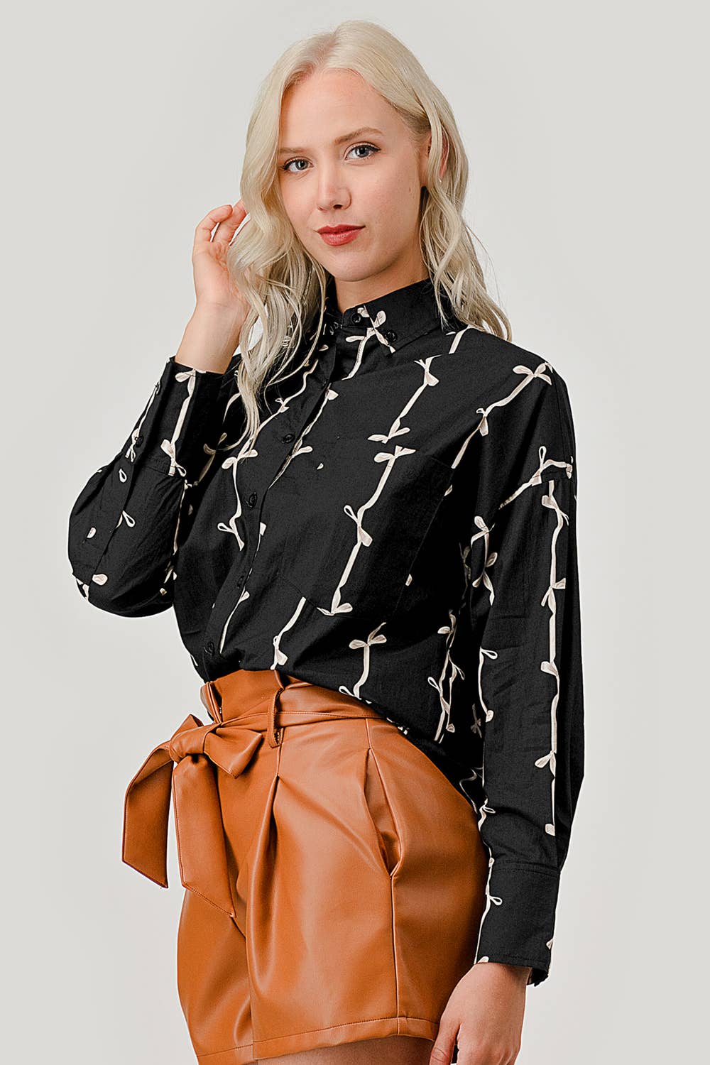 GeeGee x Lovelo - Wholesale Button Down Shirt - Women's - Ribbon Stripe Pattern Button-Up Shirt, OT5091810