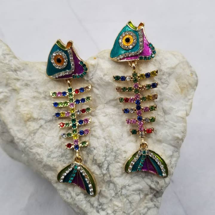 Boucles d'oreilles os de poisson en strass coloré pour la vente par The Pretty Jewellery