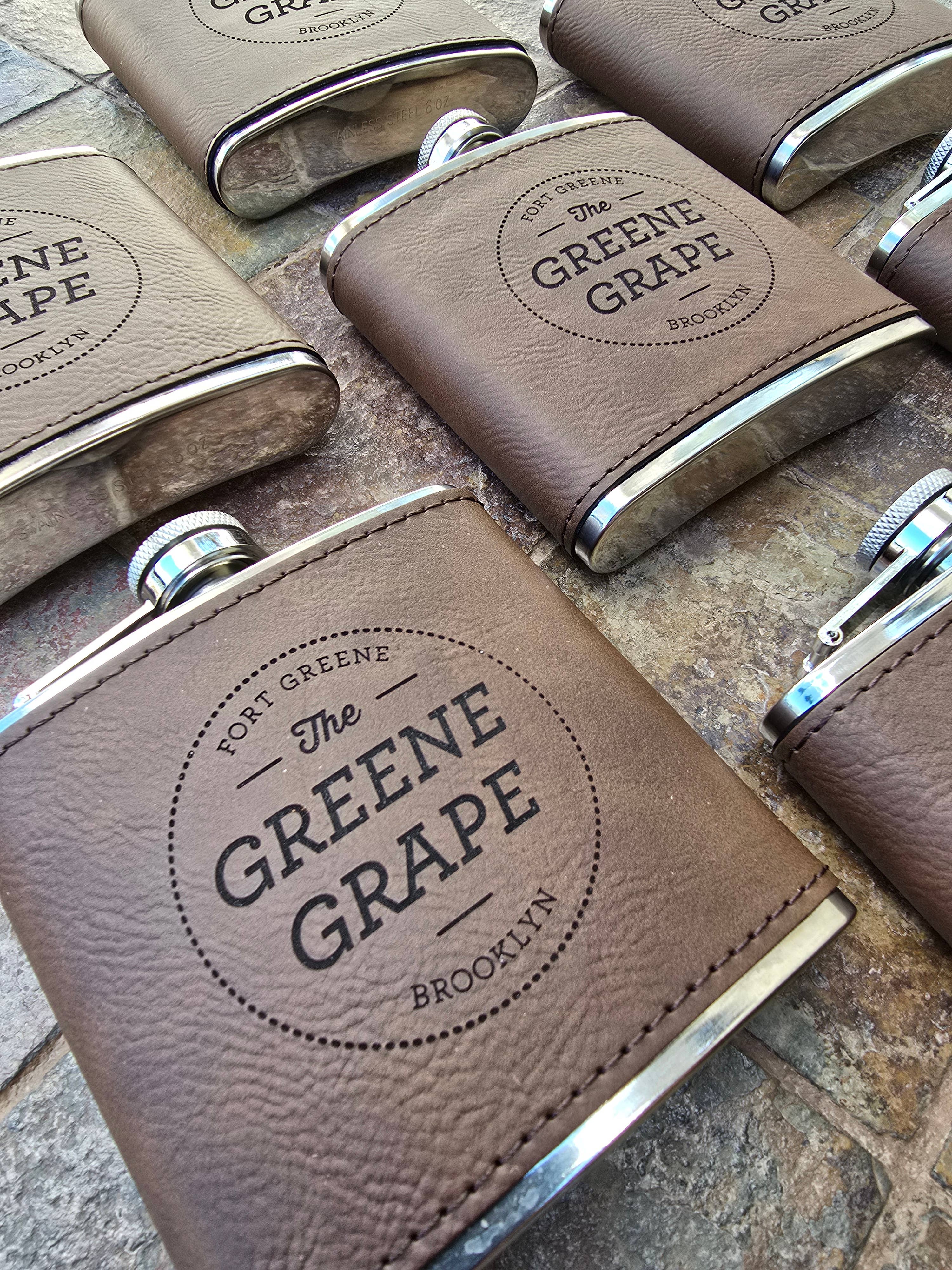 The Rural Home – Cantil por atacado – Cantil de couro sintético personalizado com gravação - Presente personalizado no atacado8