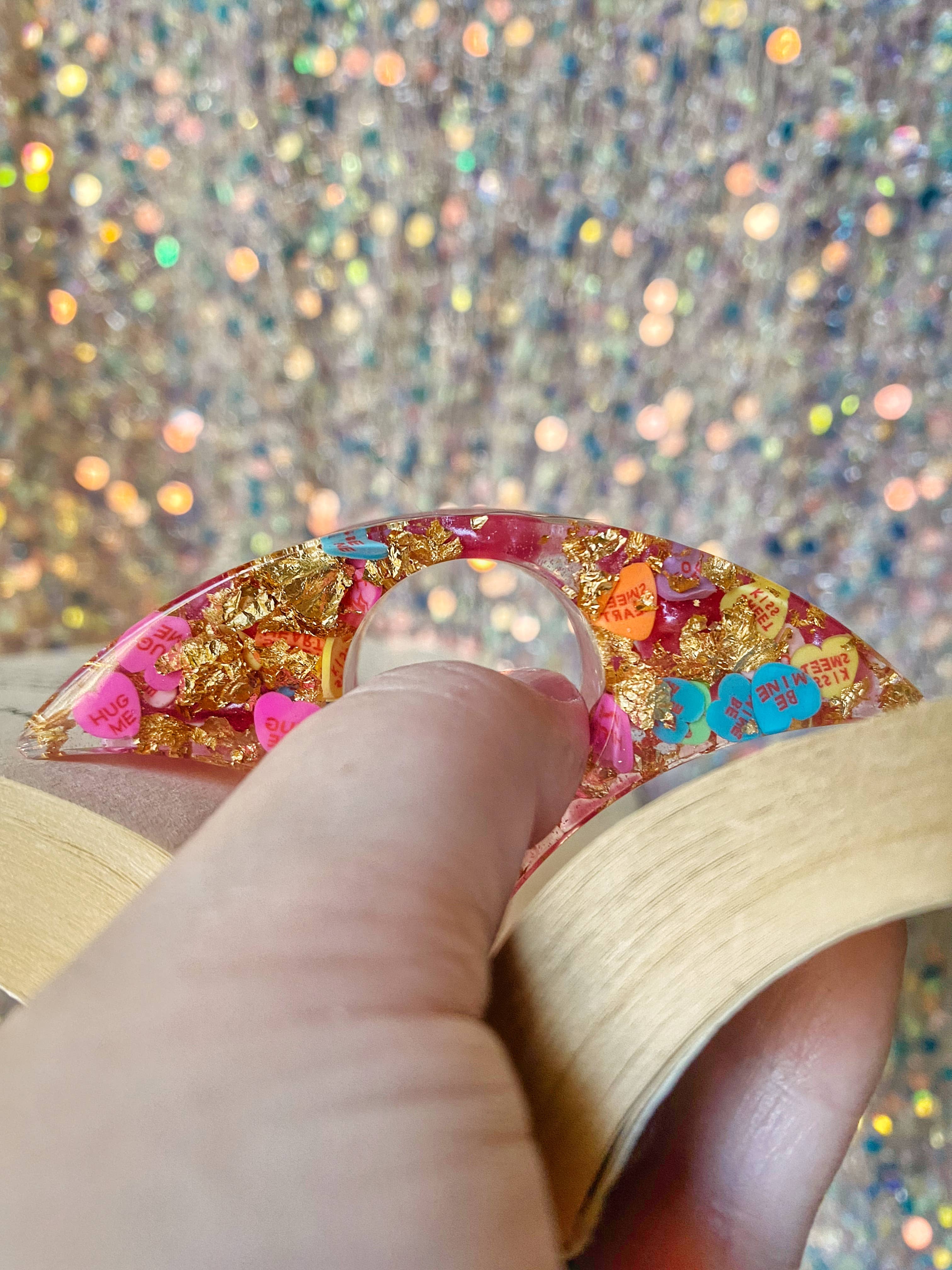 Hold It There - Wholesale Book Holder - Sweetheart Book Holder1