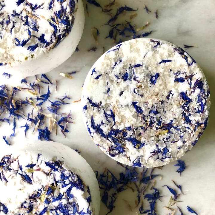 The Lavender Sachet - Wholesale Bath Bomb/Fizz - French Grey Sea Salt Bath Bombs0