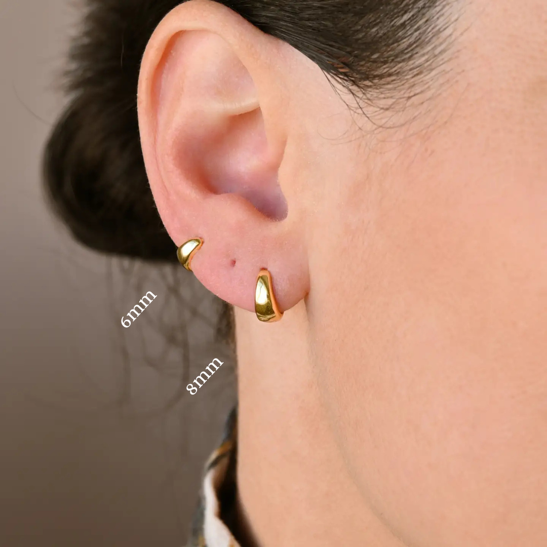 Blueyejewelry - Vendita all'ingrosso Orecchini a cerchietto - Cerchi spessi piccoli - Orecchini huggie in argento sterling e vermeil oro 18k14