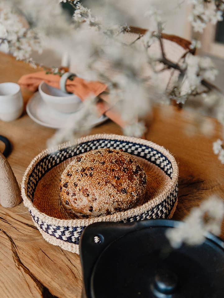 Handgjord stor frukt- och brödkorg i sisal för wholesale av Crafts by Solid