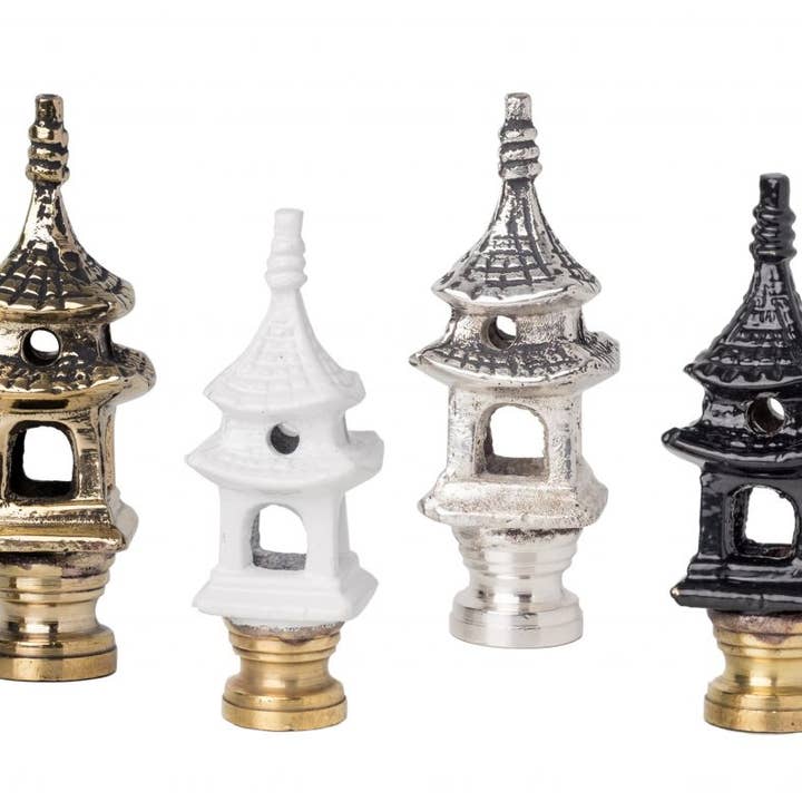Lampe Pagoda Finial Style 1 pour la vente par The Enchanted Home
