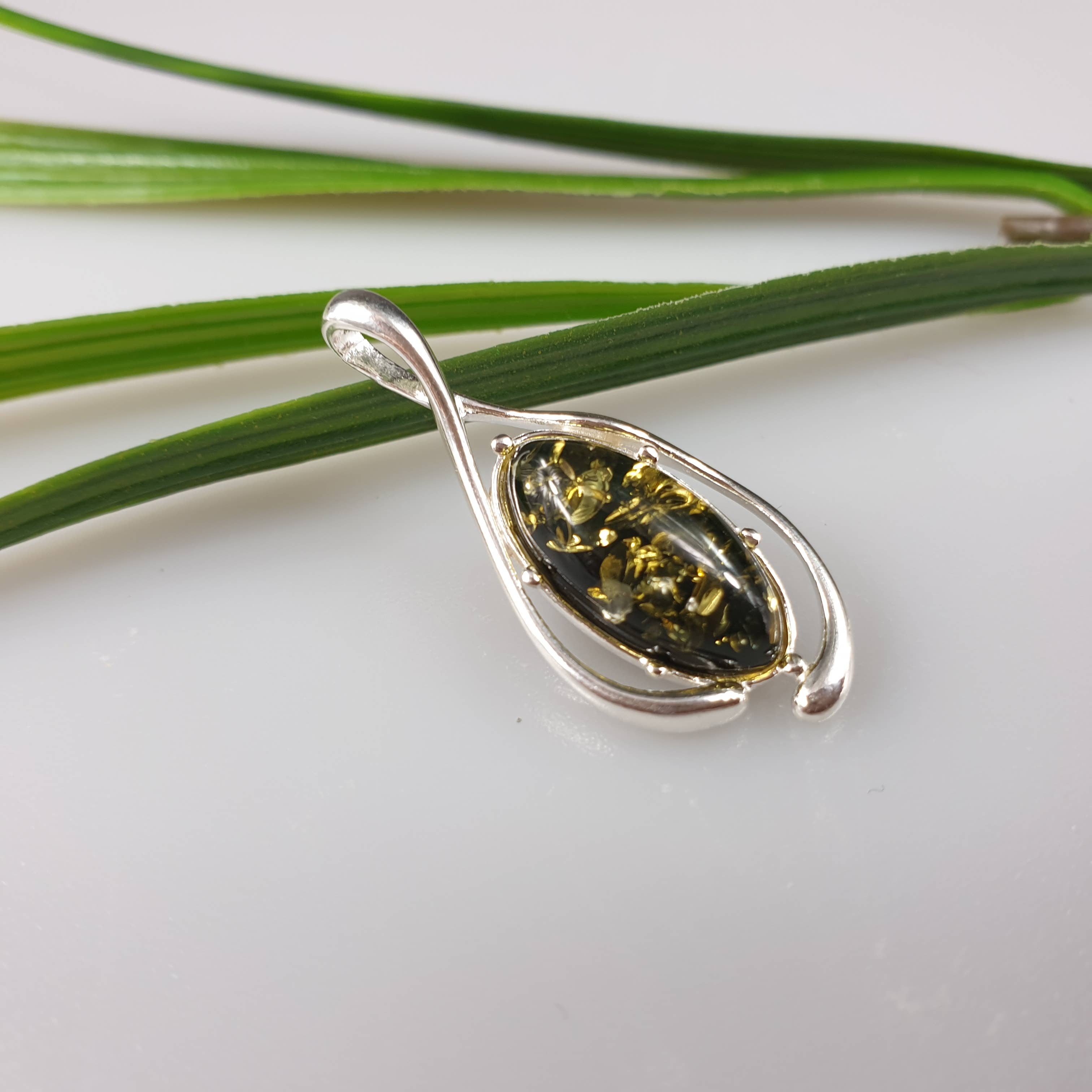 AmberLithuania - Wholesale Pendant/Charm Necklace - Sterling silver 925 necklace. Healing Gemstone pendant5