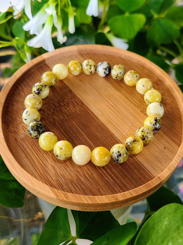 Bracelet Jaspe Jaune Herbe pour la vente par Kiwi's Garden Center