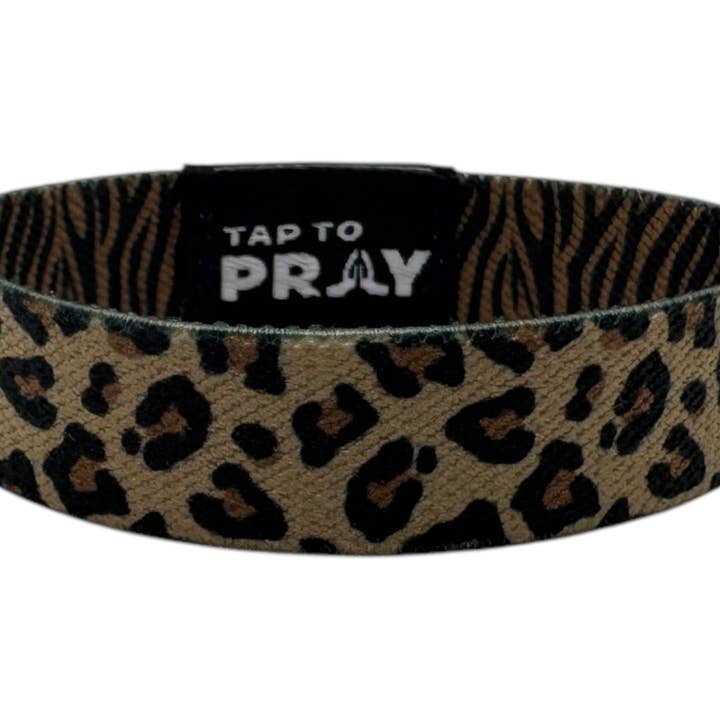 Versible - Wholesale Wristband - Tap To Prayâ„¢ Wristbands - Safari Leopard