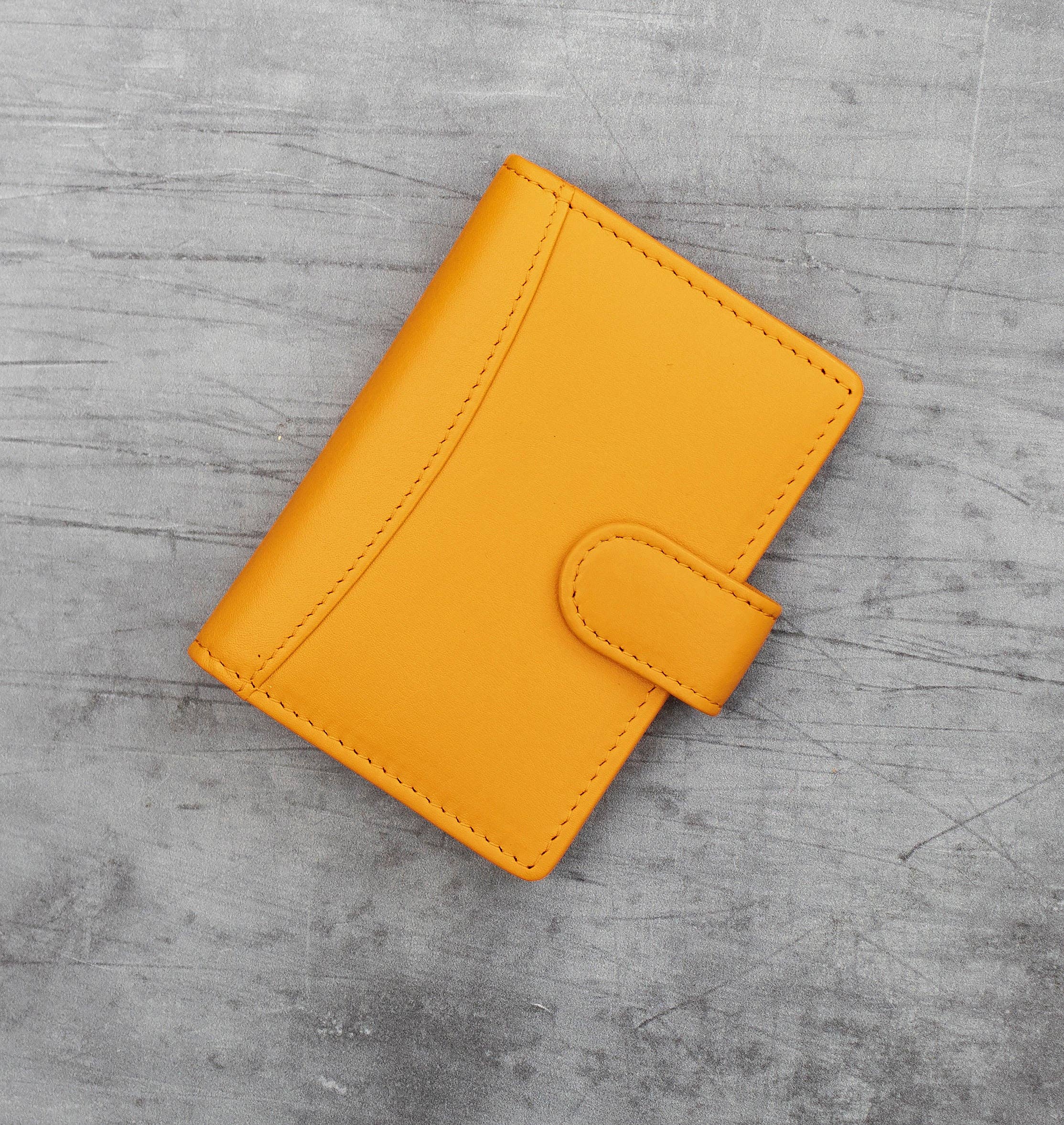 PRIMEHIDE - Wholesale Card Holder - Women's - PRIMEHIDE Soft Leather RFID Travel Card Holder - R60218