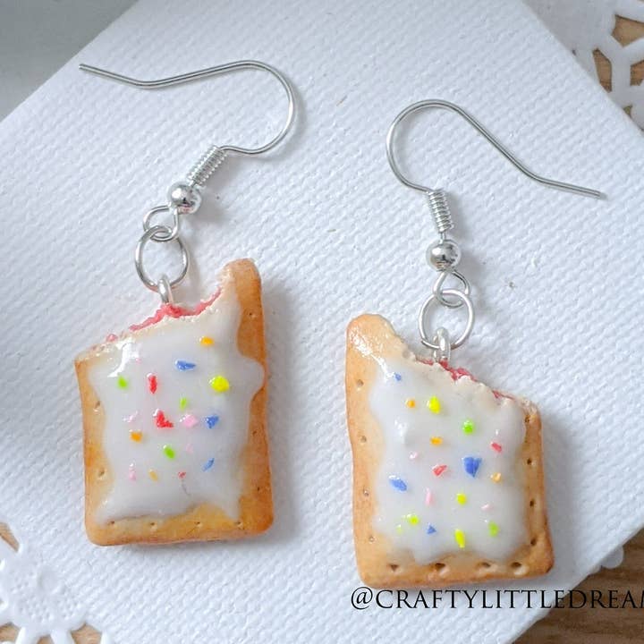 Breakfast Pastry øreringe og charme for engroshandel hos Crafty Little Dreams LLC