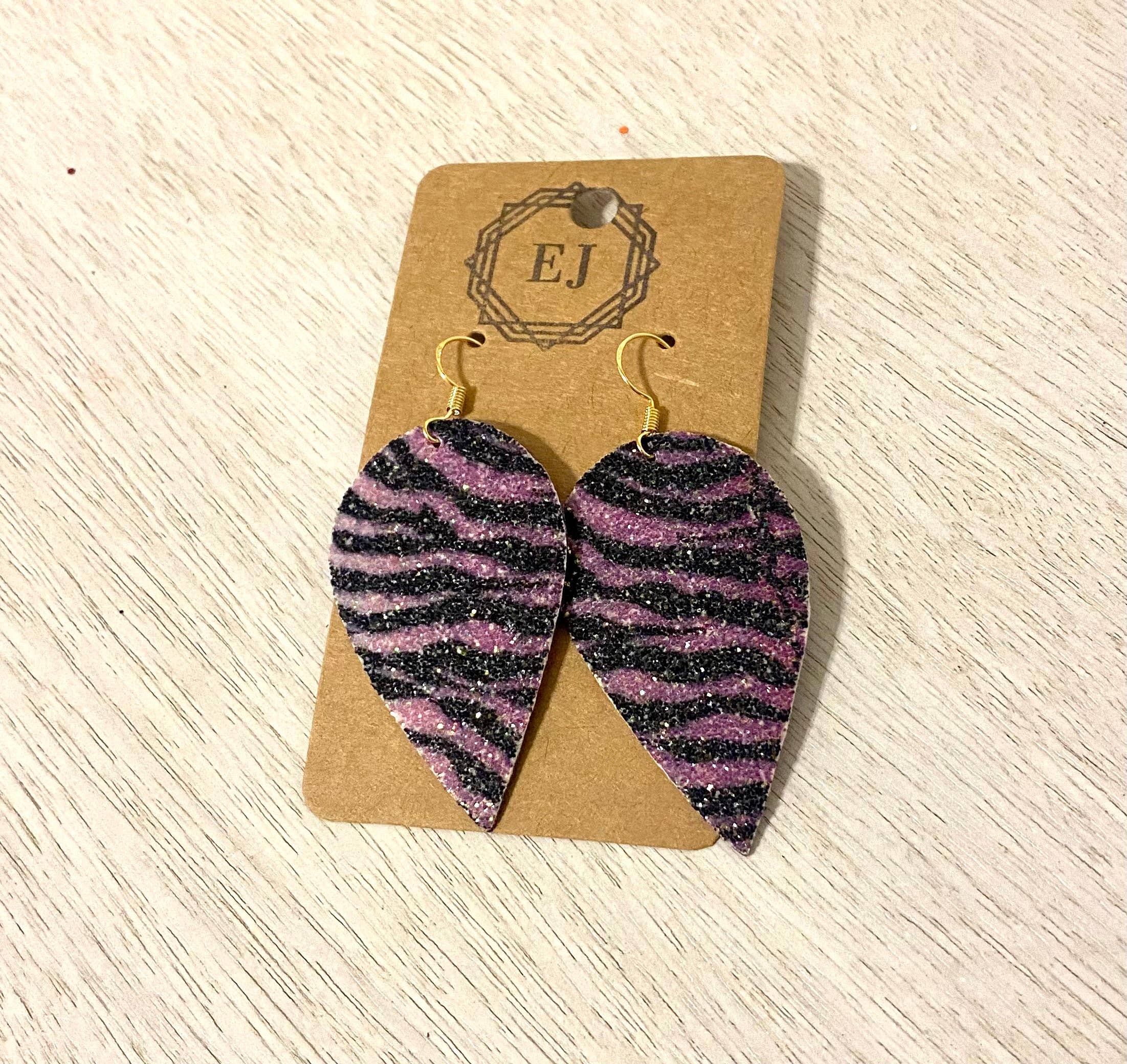 Elizabeth James Artisan Jewelry - Wholesale Dangle Earrings - The Rayas Gameday Dangle Earrings4