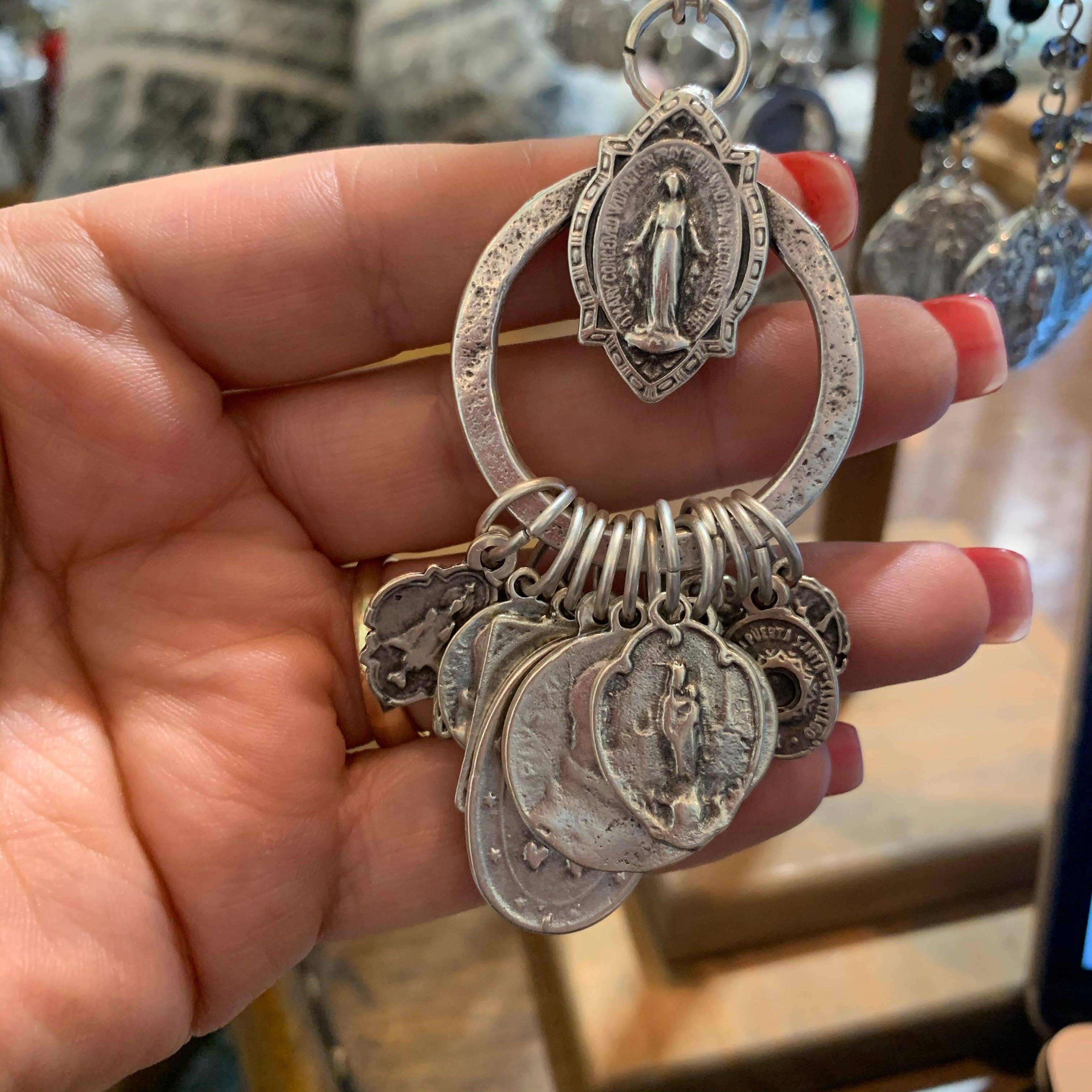 Love and Honor Jesus LLC - Wholesale Halskettinghanger - Ketting met heiligenbedels9