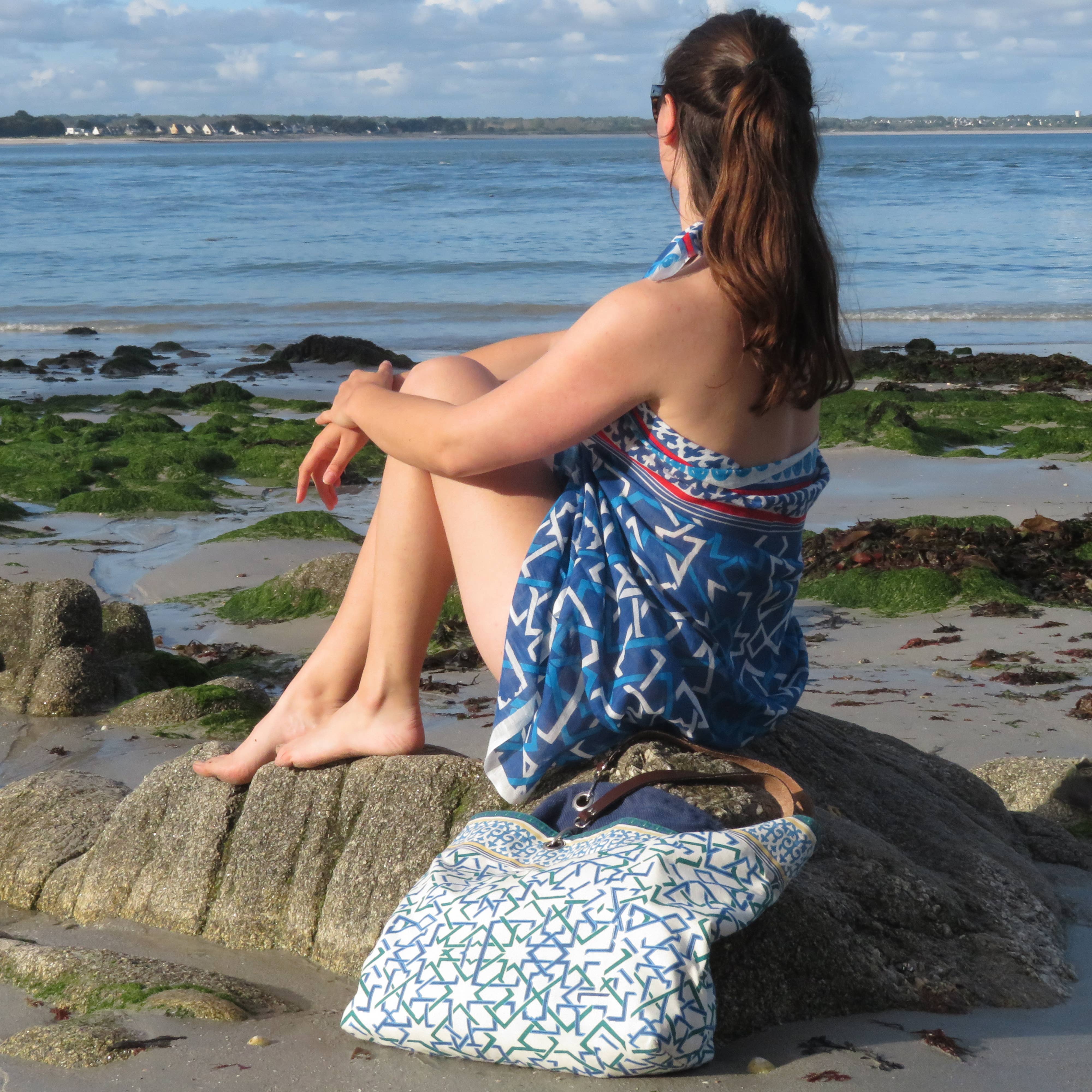 Supplement D'AM - Wholesale Scarf - Women's - Isfahan Pareo Stole in Cotton Navy - Red3