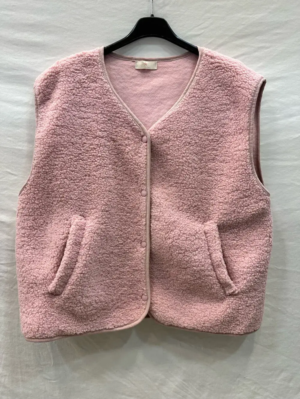 Mimi & Gogo - Wholesale Outerwear Vest - Women's - Buttoned Fleece Vest @3192_GiletMoumoute3