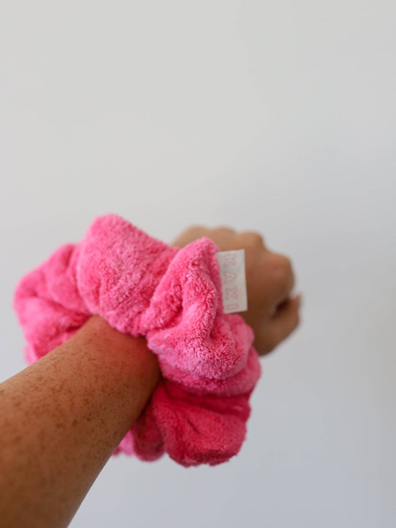 KAXI - Wholesale Scrunchie - Women's - OVERSIZED TOWEL SCRUNCHIES ( 18 COLORS )42