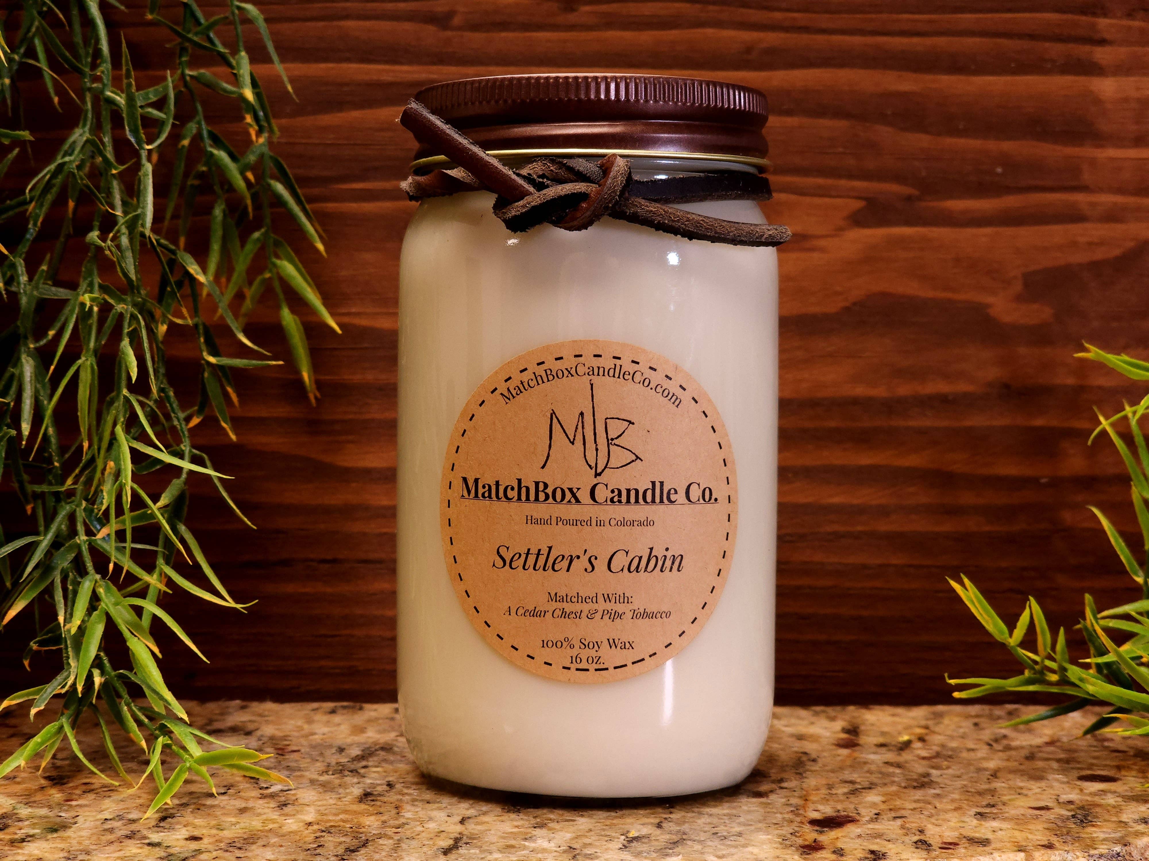 MatchBox Candle Co. - Venta al por mayor Velas en tarros - Cabaña del colono