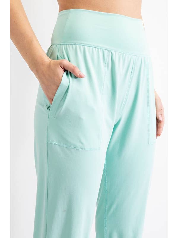 Sunday Morning - Wholesale Athletic Sweatpants/Joggers - Women's - P2165PL37-Plus Size Butter Soft Solid Jogger with Pockets21