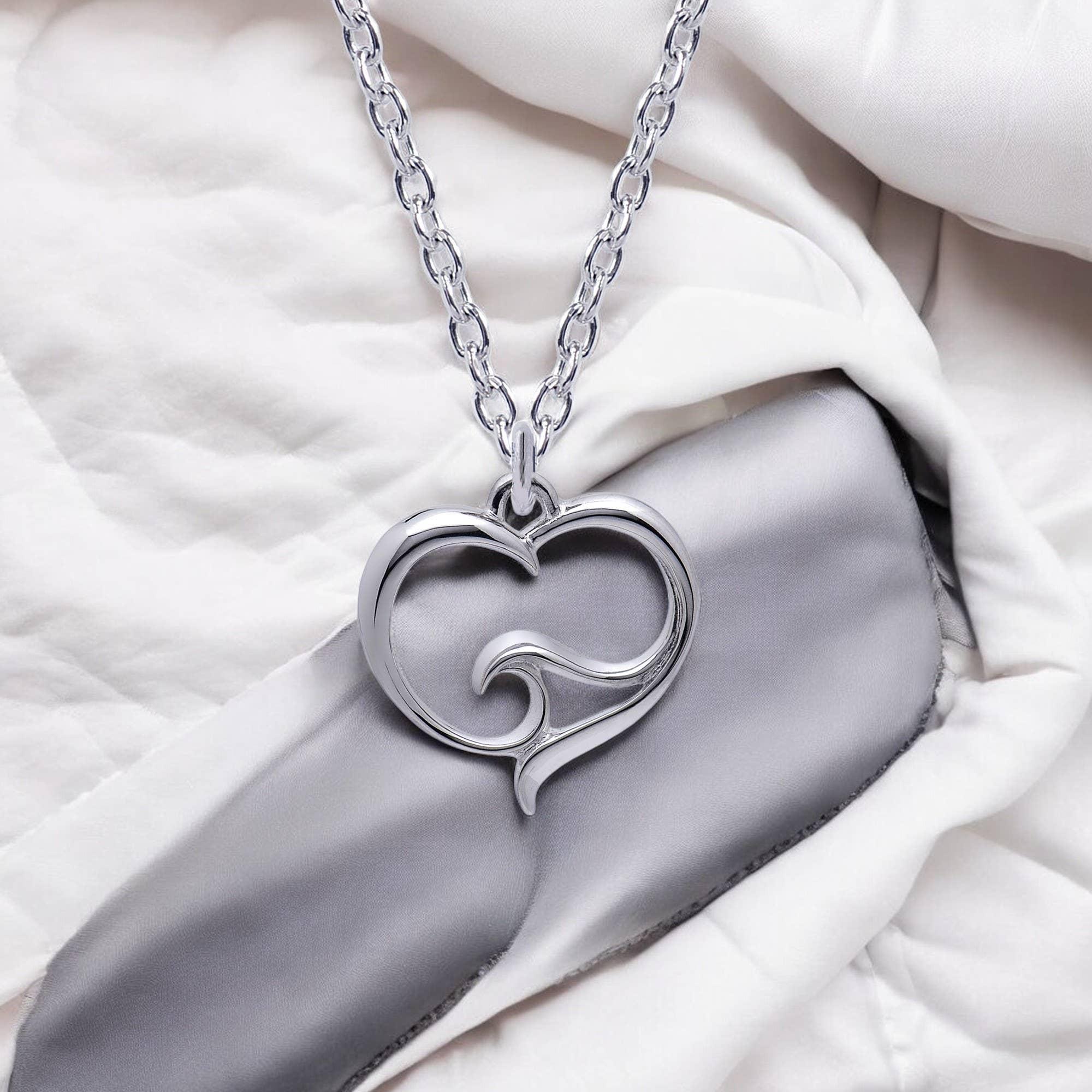 Big Blue by Roland St John – Engroshandel Halskæde med vedhæng – Mit hjerte tilhører havet6