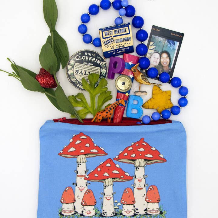 Bolsa de tela Amanita Magic Mushroom con cremallera para venta al por mayor de Danielle Arden O’Malley Art
