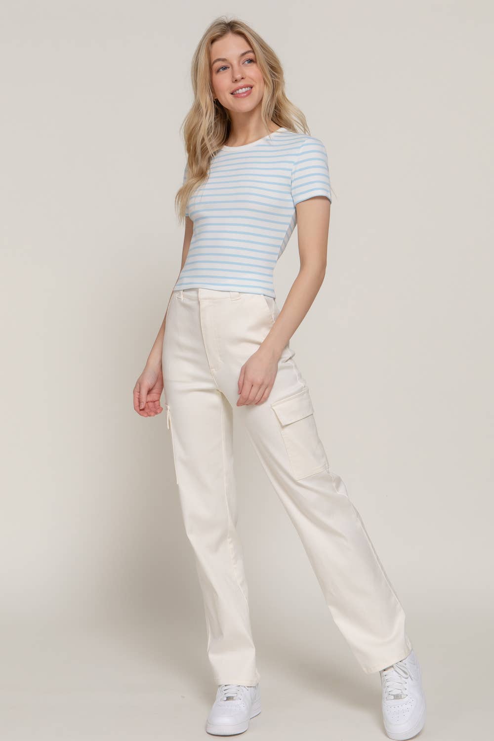 Active Basic | Active USA - Vendita all'ingrosso Top in maglia - Donna - Top a righe in cotone a costine con maniche corte e collo rotondo19