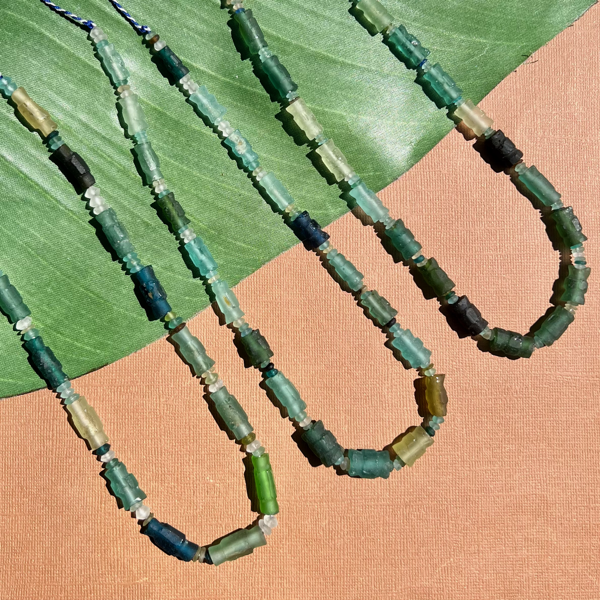 Bead Goes On - Vente Perle - Fil de perles en verre sculpté Silk Road Roman1